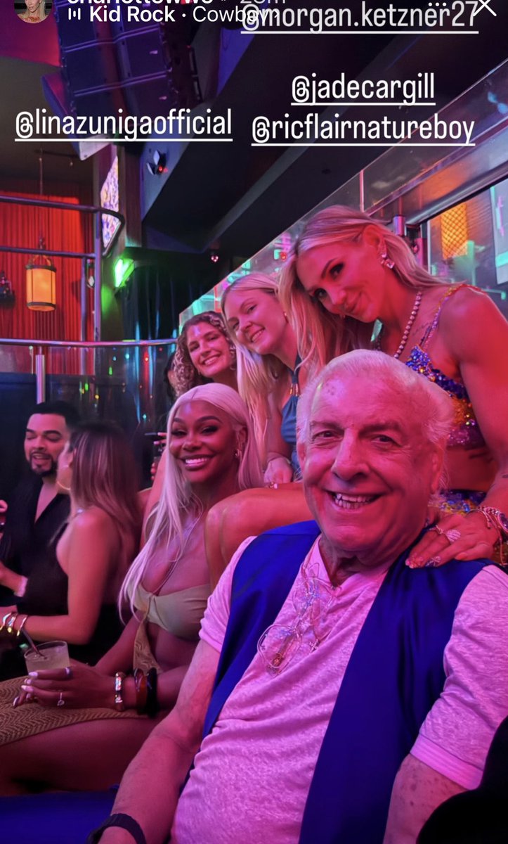 𝓂𝒾𝒶𝒽 ⚡︎ tweet media