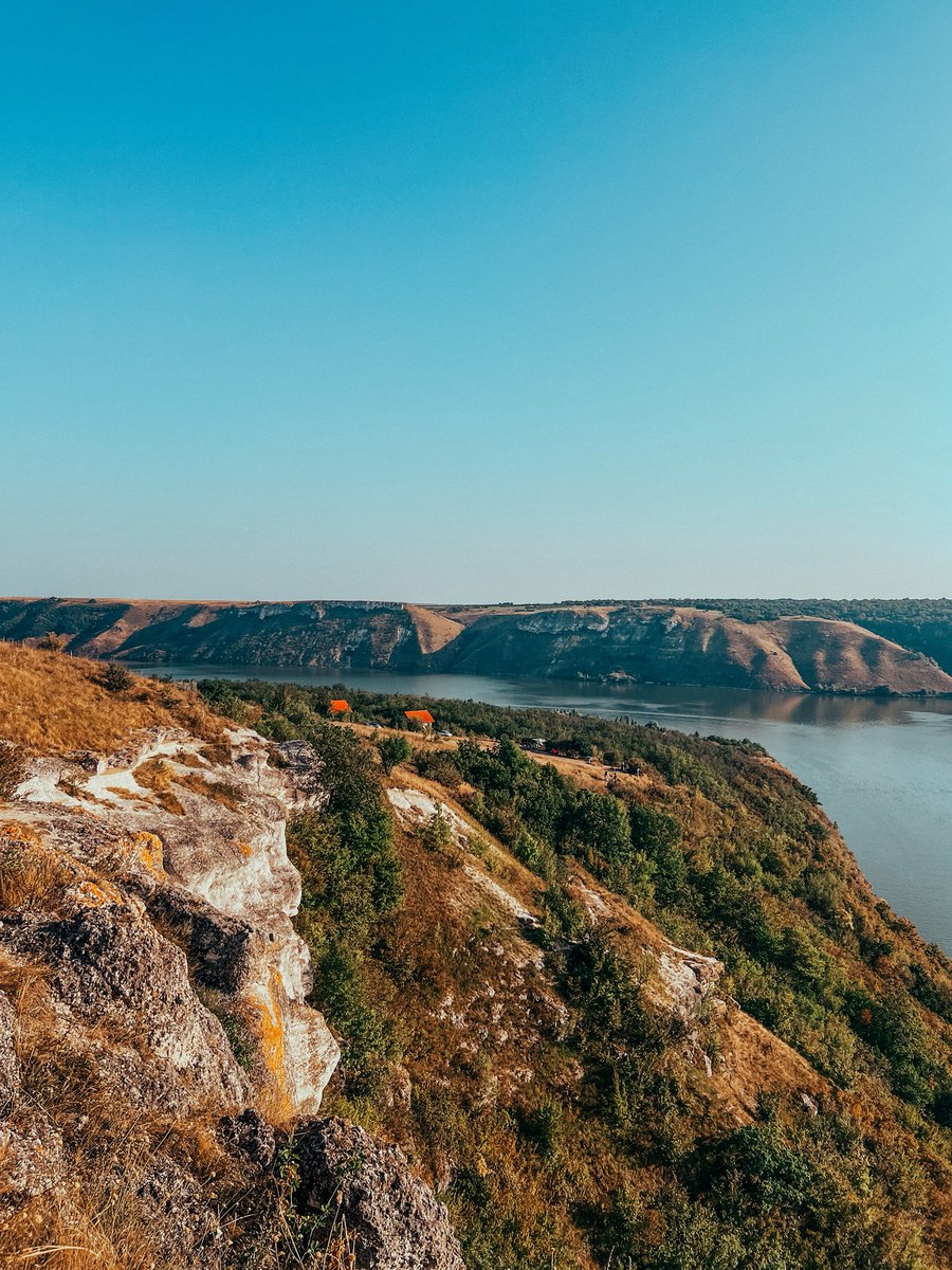 перша ластівка tweet media