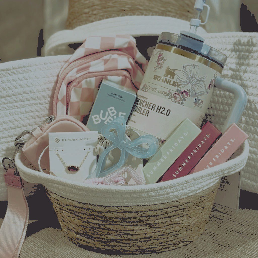 ‍ ‍ 𝓜𝒂𝒄𝒌𝒆𝒏𝒛𝒊𝒆 .ᐟ tweet media