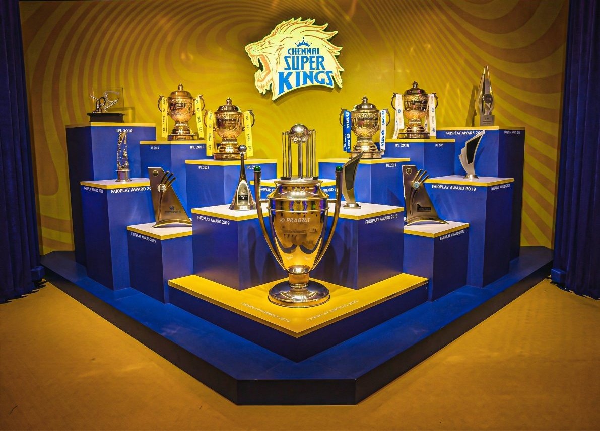 mikkyyyy___'s tweet photo. @RCBTweets This might take you 20 years for your franchise. https://t.co/8H12ybHBoM