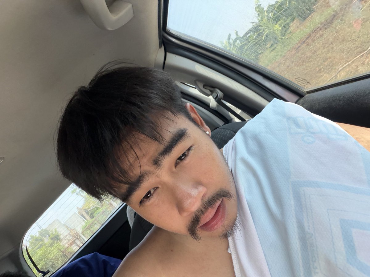 Kittitheat's tweet photo. รู��บ่หล่อ 😅 #ลพบุรี https://t.co/j2mupdbVsD