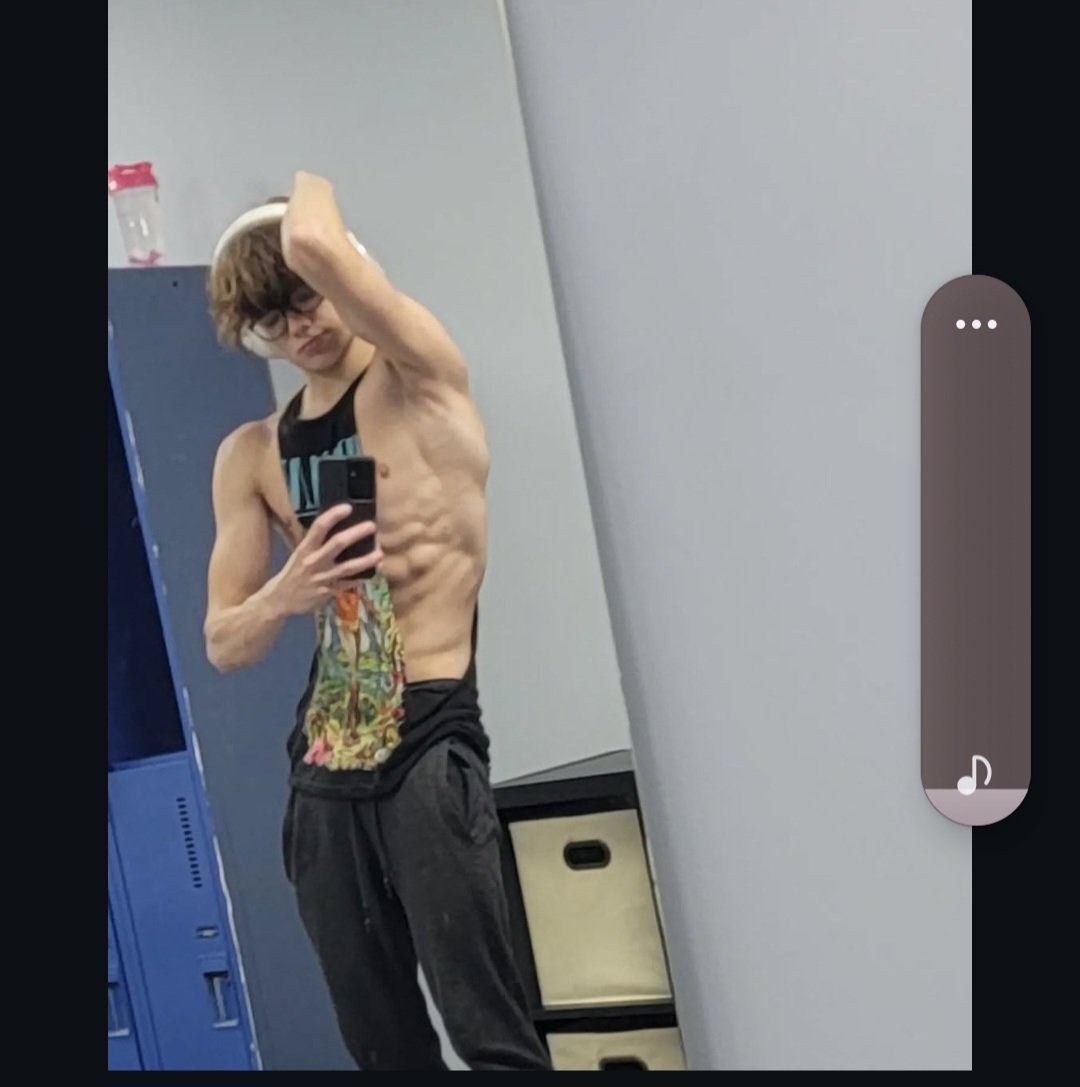 Logan Hall tweet media