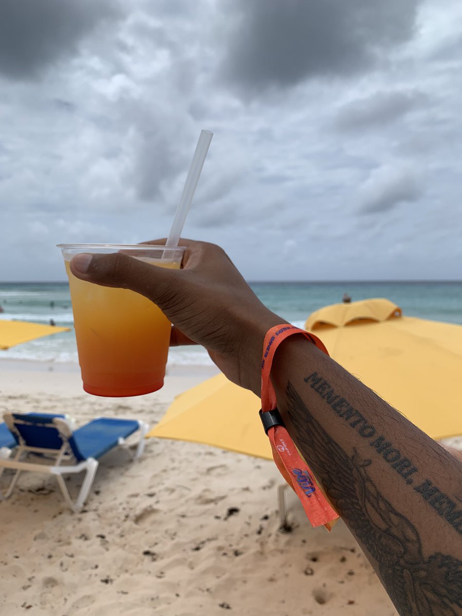 lashup head lee tweet media