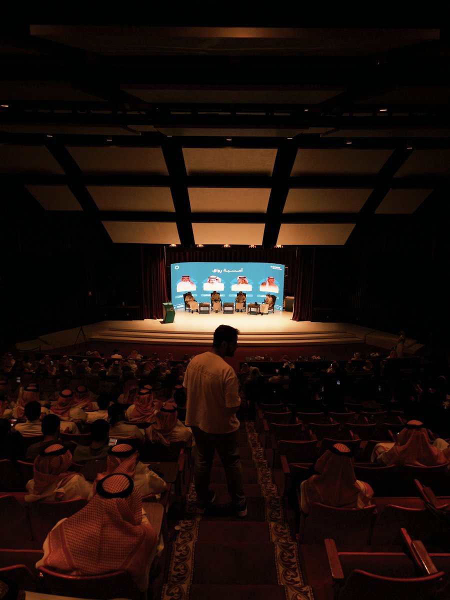 سُـلطـان tweet media