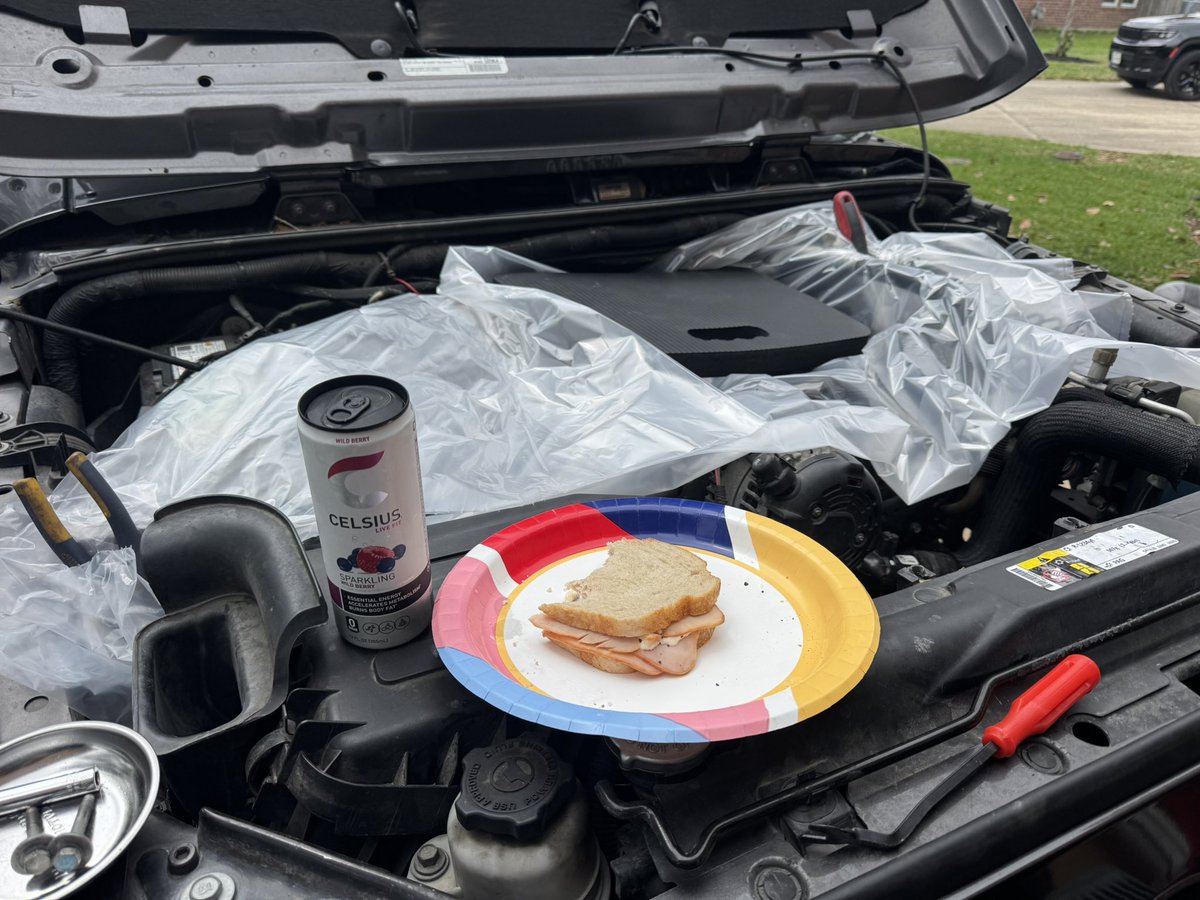 John’s Jeep Garage tweet media