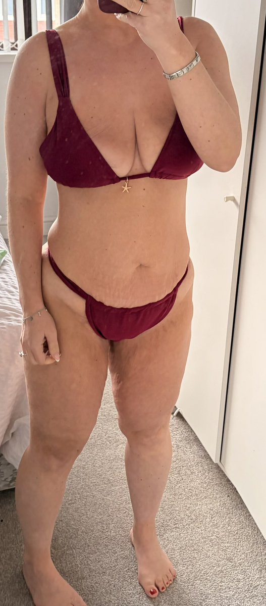 WifeAverageNot's tweet photo. Back with a couple of new bikini pics, what we thinking? Too much covered? Or just right? https://t.co/fpdxrd84Pr