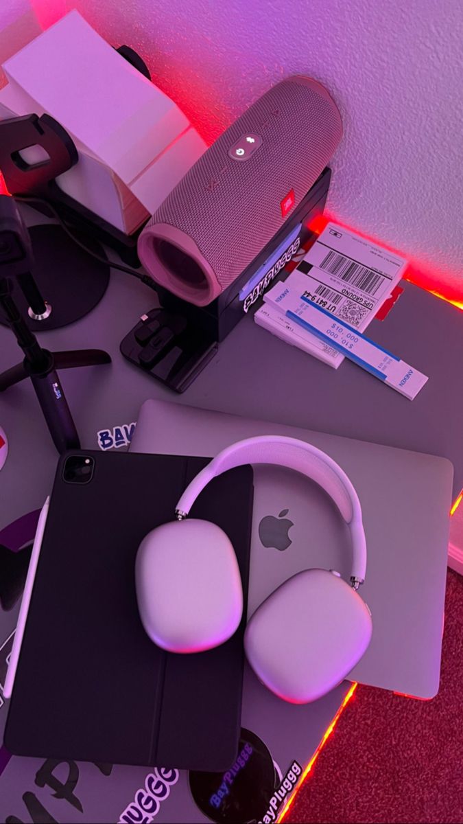 𝗡𝗢𝗠𝗘♠️♠️ tweet media