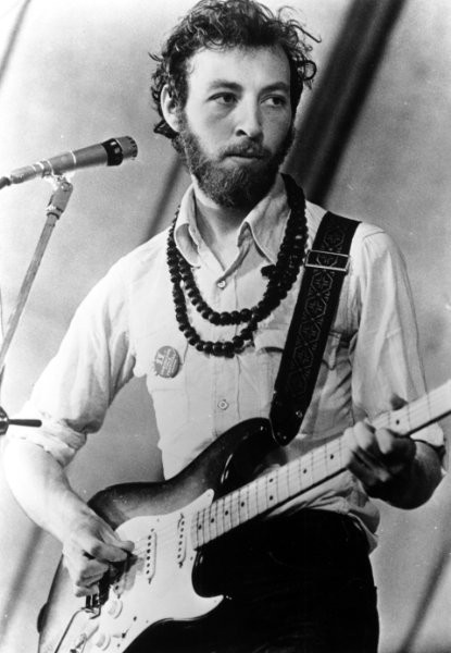 Darn Floor..Big Bite...trouble trouble. tweet media