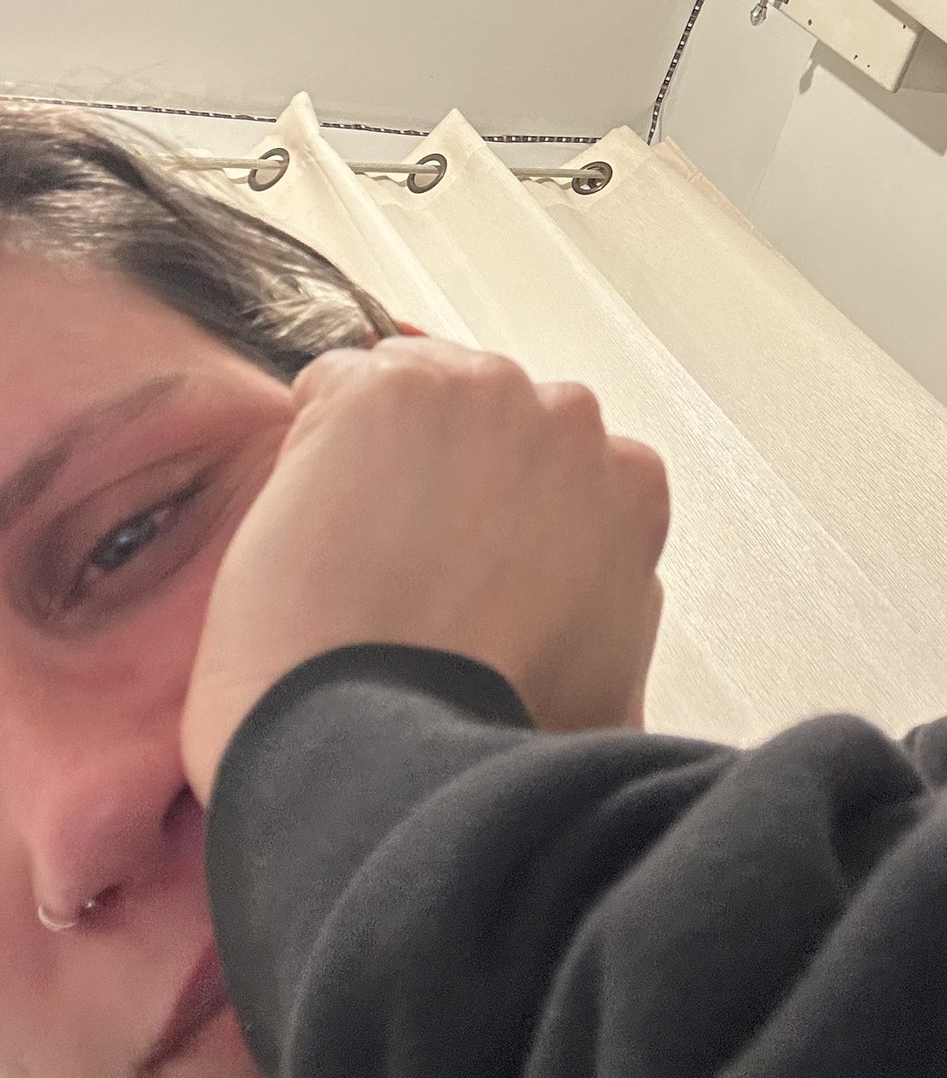 ♥️𝕋𝕠𝕠𝕝𝕪 tweet media