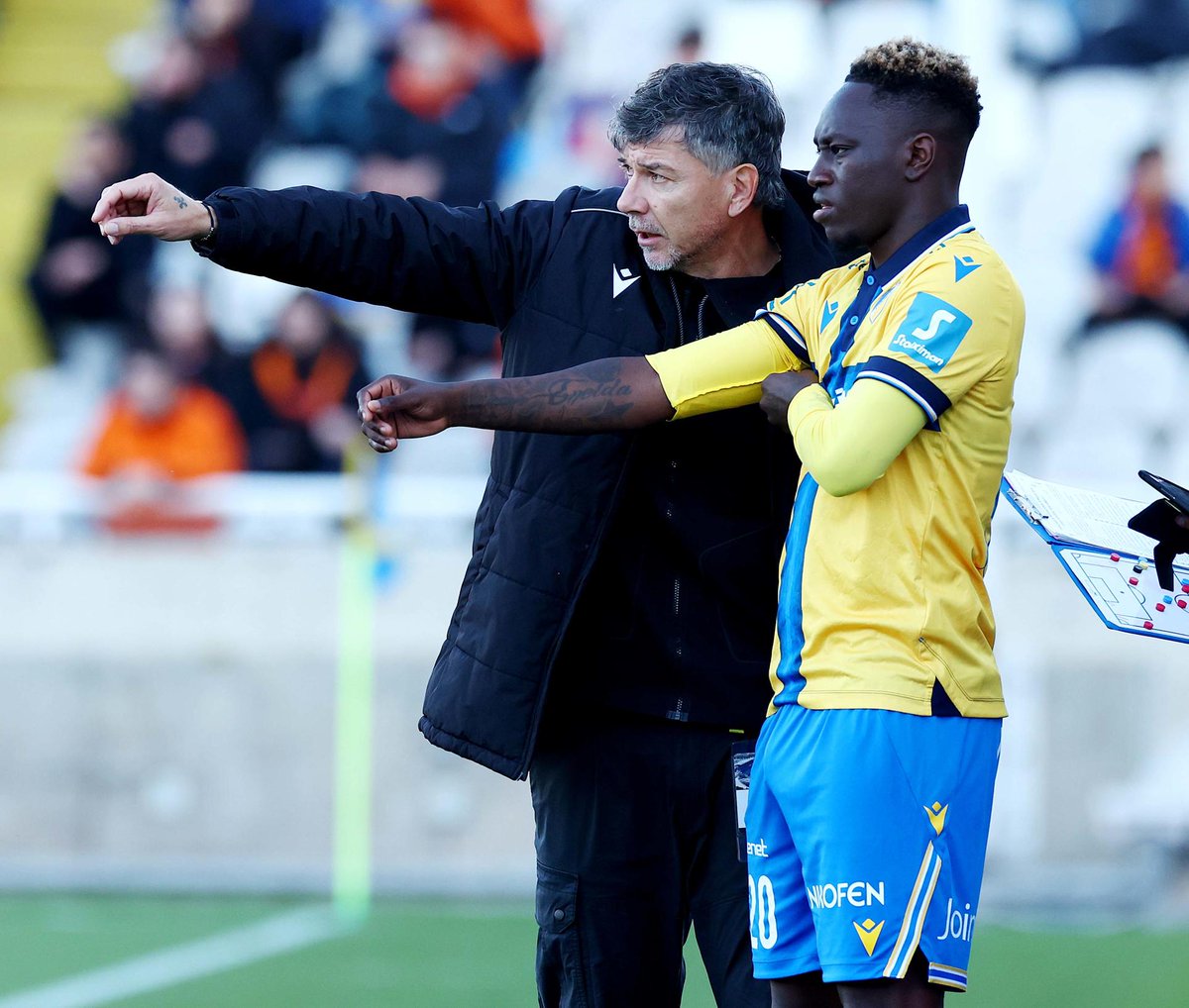 APOEL APOELGROUP.COM tweet media