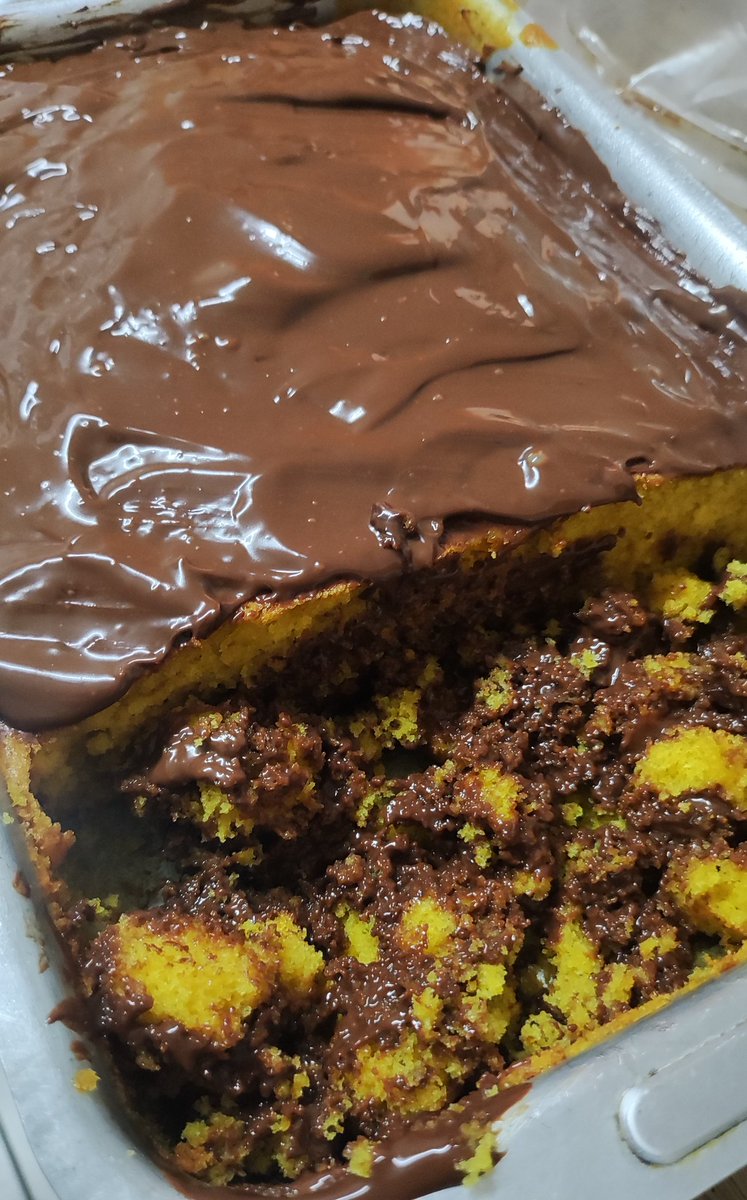 monstro do pântano tweet media