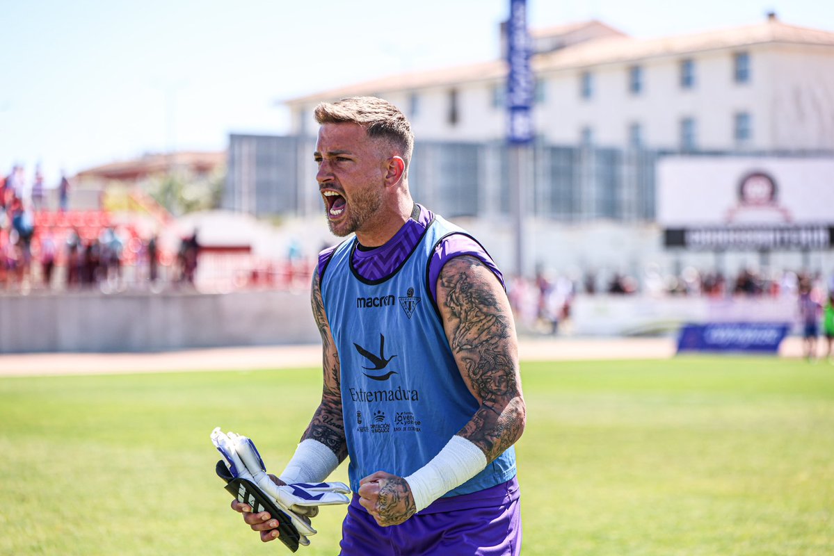 𝙀𝙌𝙐𝙄𝙋𝙊, 𝘾𝙊𝙍𝘼𝙕𝙊𝙉 𝙔 𝙊𝙍𝙂𝙐𝙇𝙇𝙊

#JuntosVolveremos