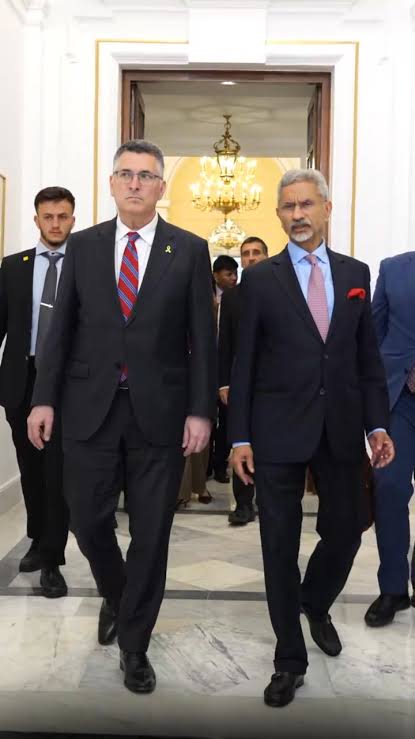 Aray89464015's tweet image. FM Gideon&amp;amp;Jaishangkar,female Q angle&amp;gt;&amp;lt;kinetics💃🥴