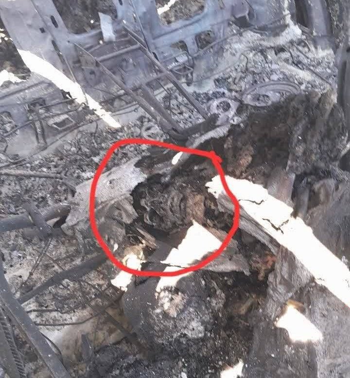 FlashWireNews's tweet photo. 🚨 A dead American crew member’s skull was found among the wreckage of one of the C-130 aircrafts.
#IranWar #StraitOfHormuz #Tehran #Isfahan #TrumpUltimatum #PowerPlantDay #Trump #NoWarWithIran #StopTheStrikes #PeaceInTheMiddleEast
#ایران #خلیج_فارس https://t.co/QBGMM2aDS6