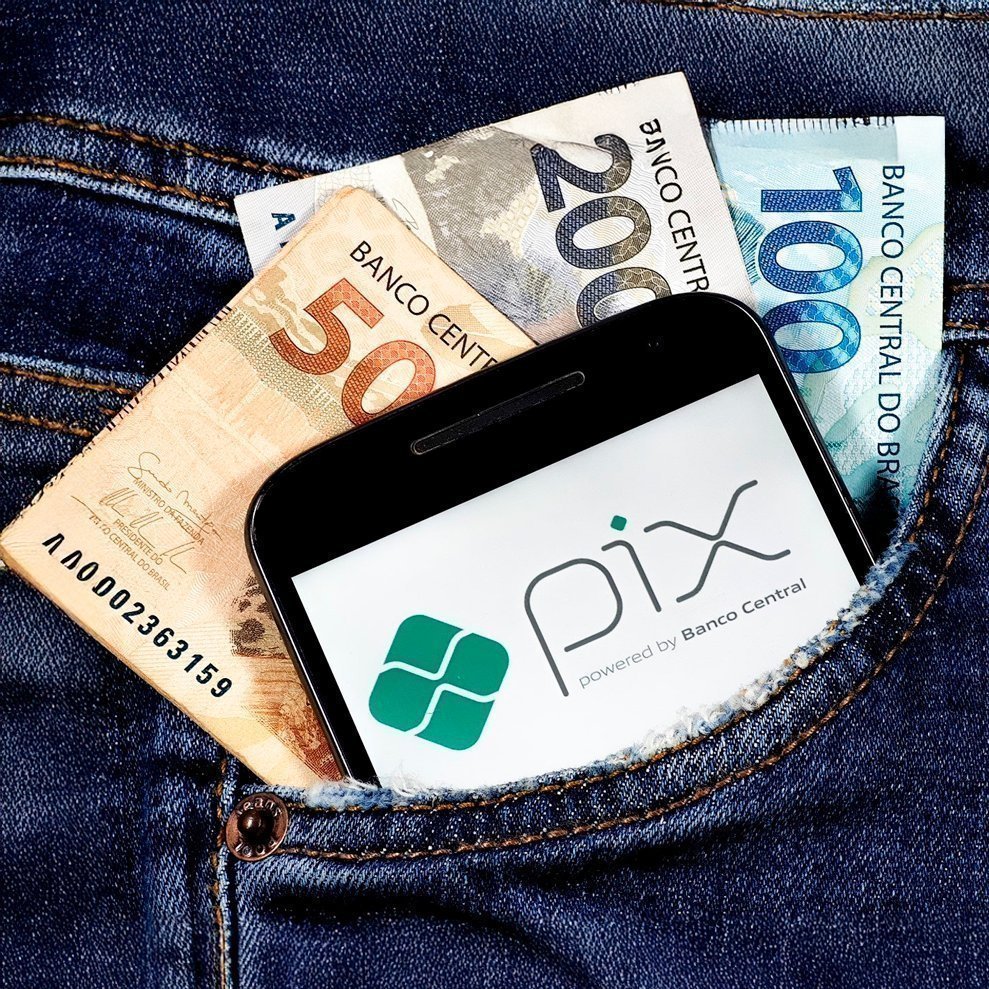 République tweet media