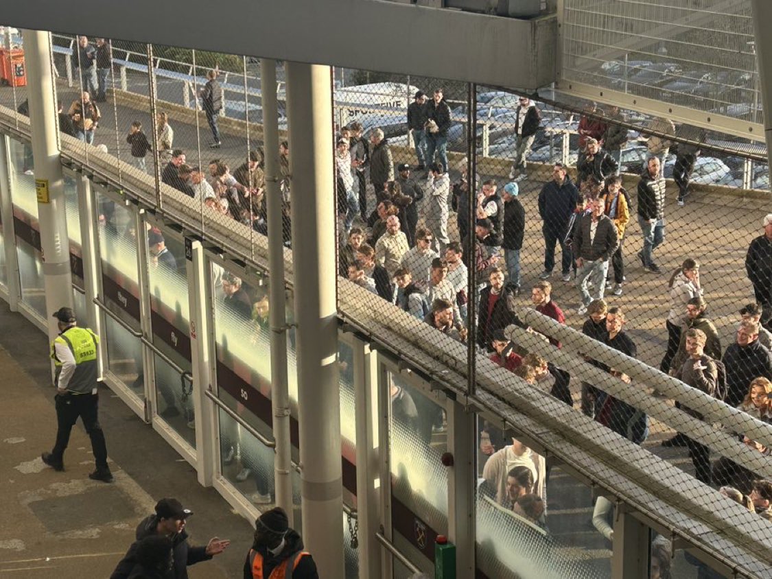 Futbol de Inglaterra tweet media