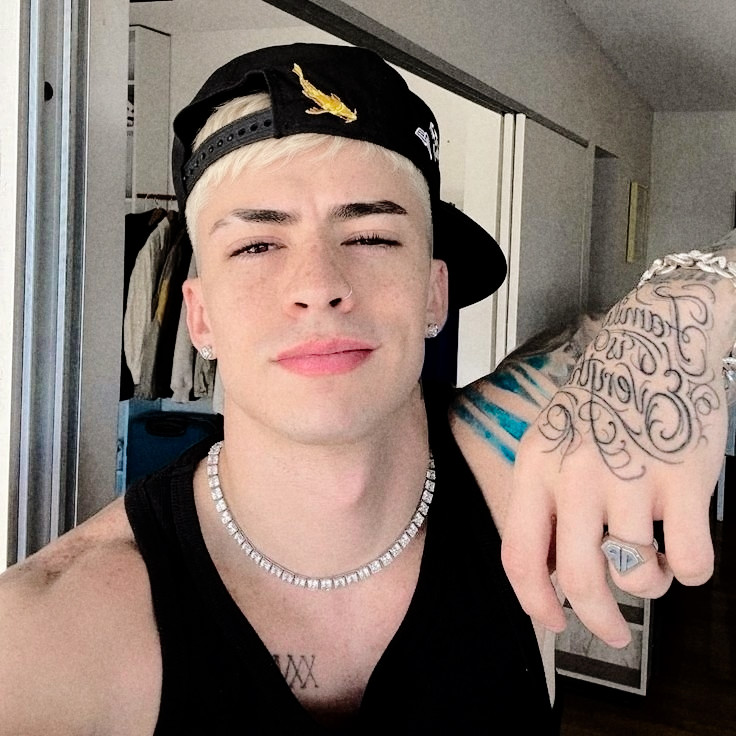 . . . 𝐅𝐄𝐃𝐄𝐑𝐈𝐂𝐎 tweet media