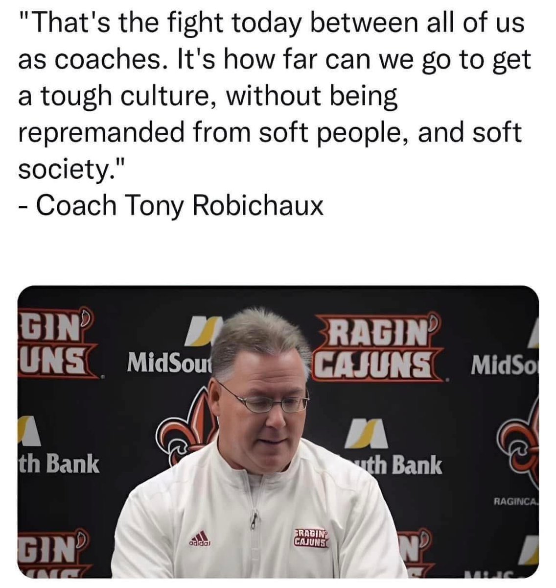 Lane Johnson tweet media