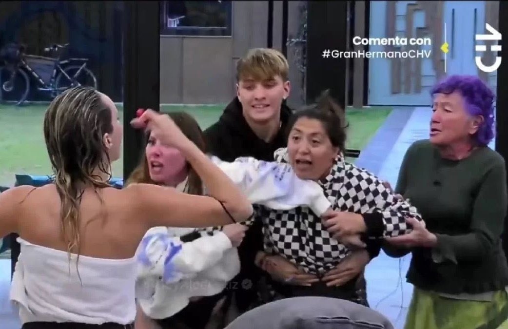 Coni 🐼 tweet media