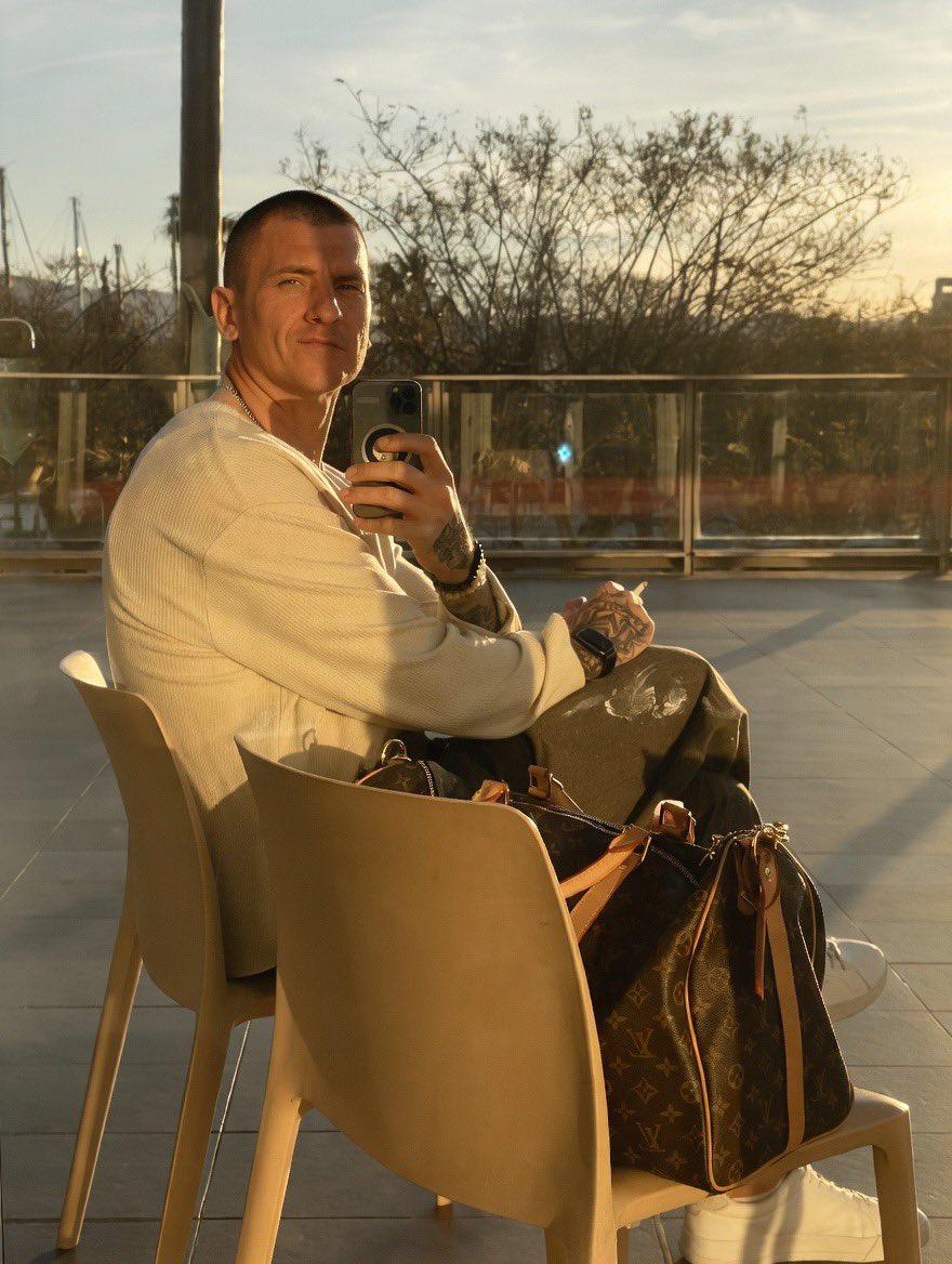 🇪🇸R A S S E L🇪🇸 tweet media