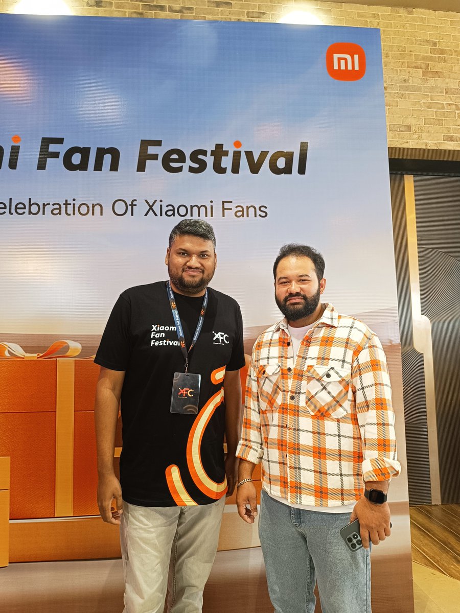 amisoumikbolchi's tweet photo. Thank you @pixelwithme for arranging this wonderful Xiaomi Fan Festival to our home Kolkata.... We enjoyed the day Fully with lot's of fun and games.... Memorable day for @xfckolkata
#XiaomiFansClub
#XiaomiFansFestival

@pixelwithme @Ritij 
@alvintse  @XiaomiIndia https://t.co/tcYskbHL1r