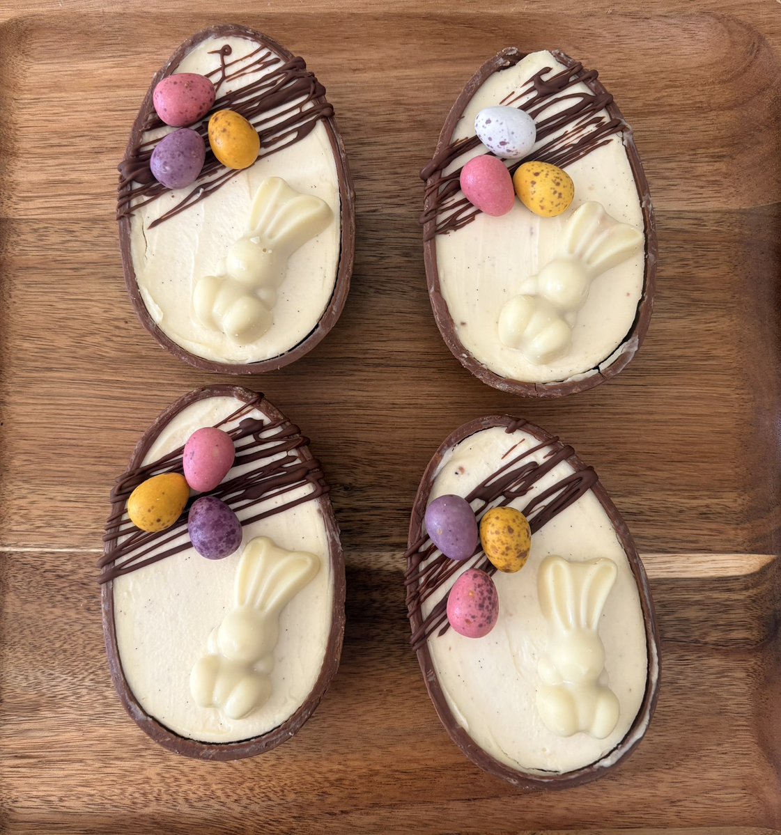 Amanda Thomas tweet media