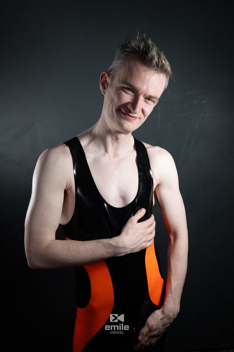 languh's tweet photo. Some pics I took of @Cboi231 
What a hottie! https://t.co/kNolhUOL6c