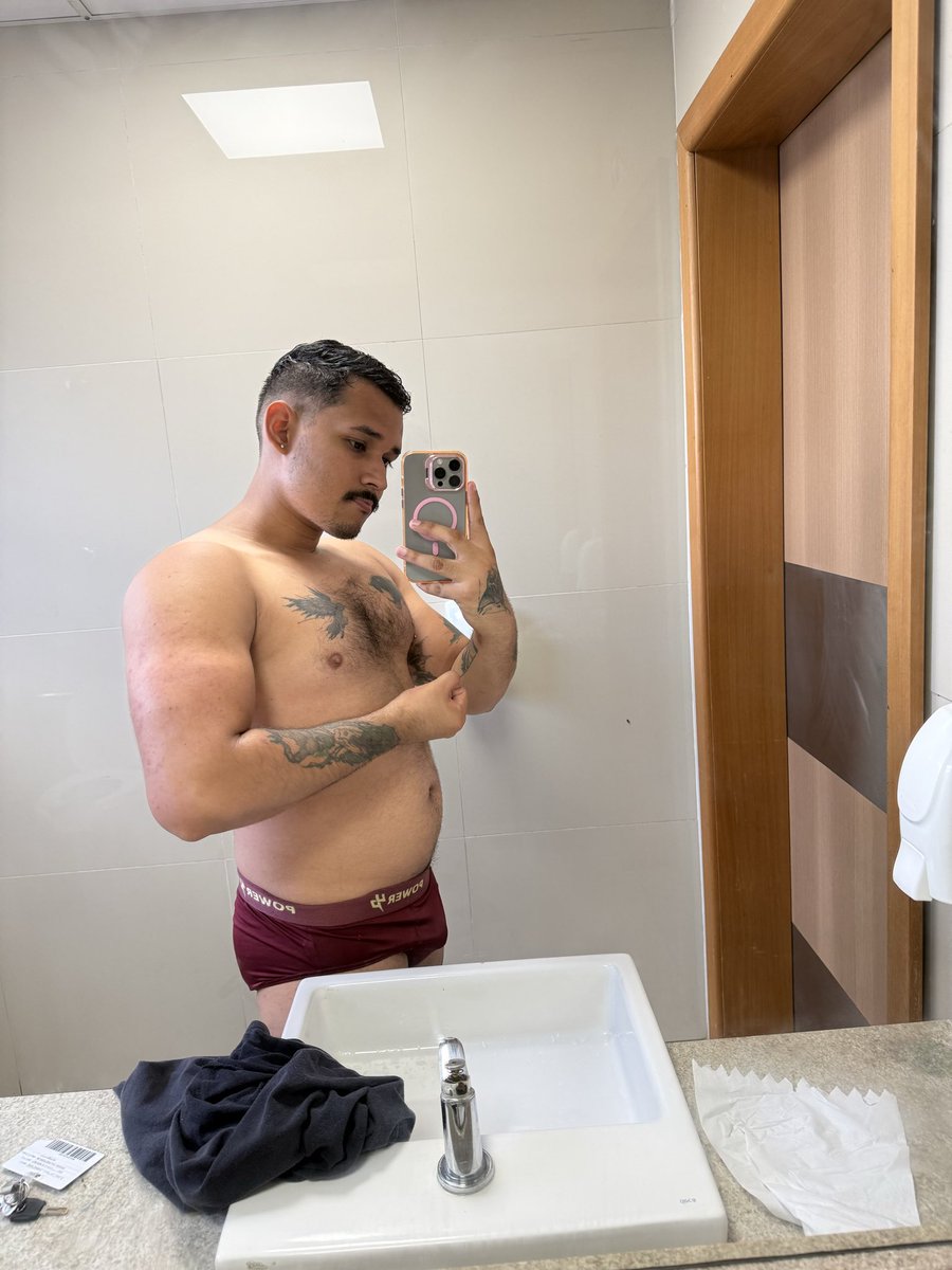 Dan Cast tweet media