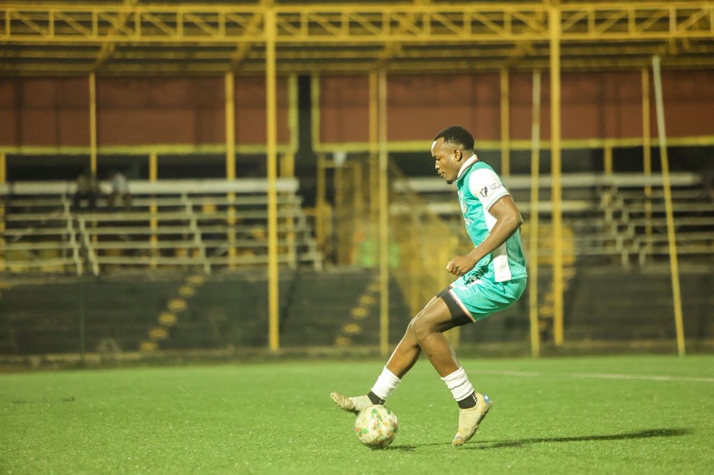 Romfield tweet media