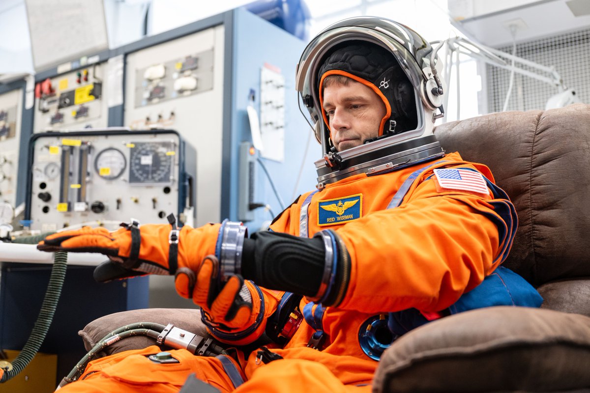 NASA's Johnson Space Center tweet media