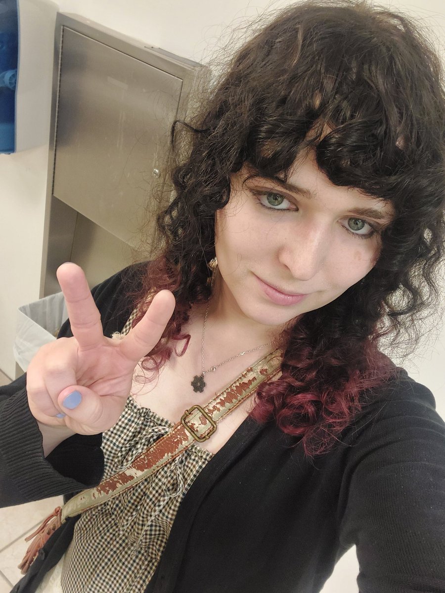 EmoPrincessChelsea tweet media