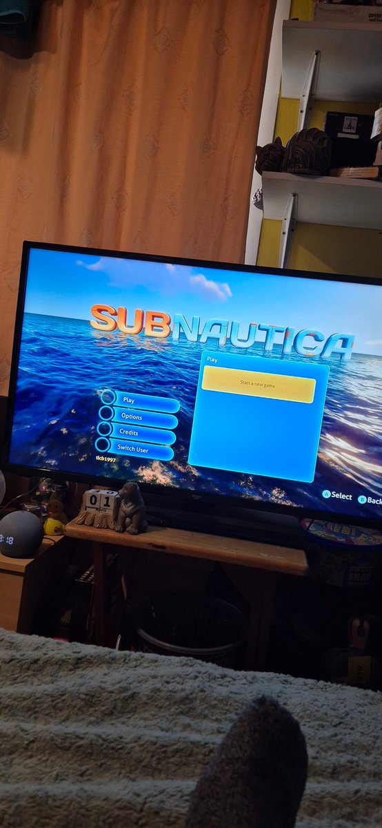 tlcb_1997's tweet image. The pain of loosing a 13hr permadeath save is one i shant forget 😪😭 FU ghost lethariathan #subnautica #permadeath #cryingmyselftosleep.