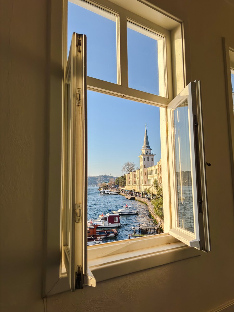 Afitab 🍉 tweet media