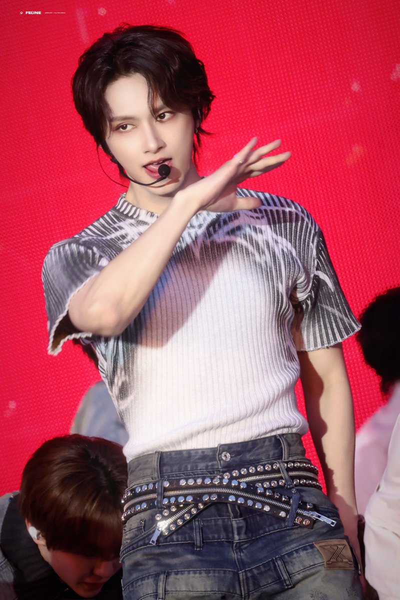 260405  한국 인천 앙코르 콘서트D2

𝐒𝐔𝐏𝐄𝐑🔥

#준 #준휘 #JUN #문준휘 #文俊辉 #ジュン #세븐틴 #SEVENTEEN