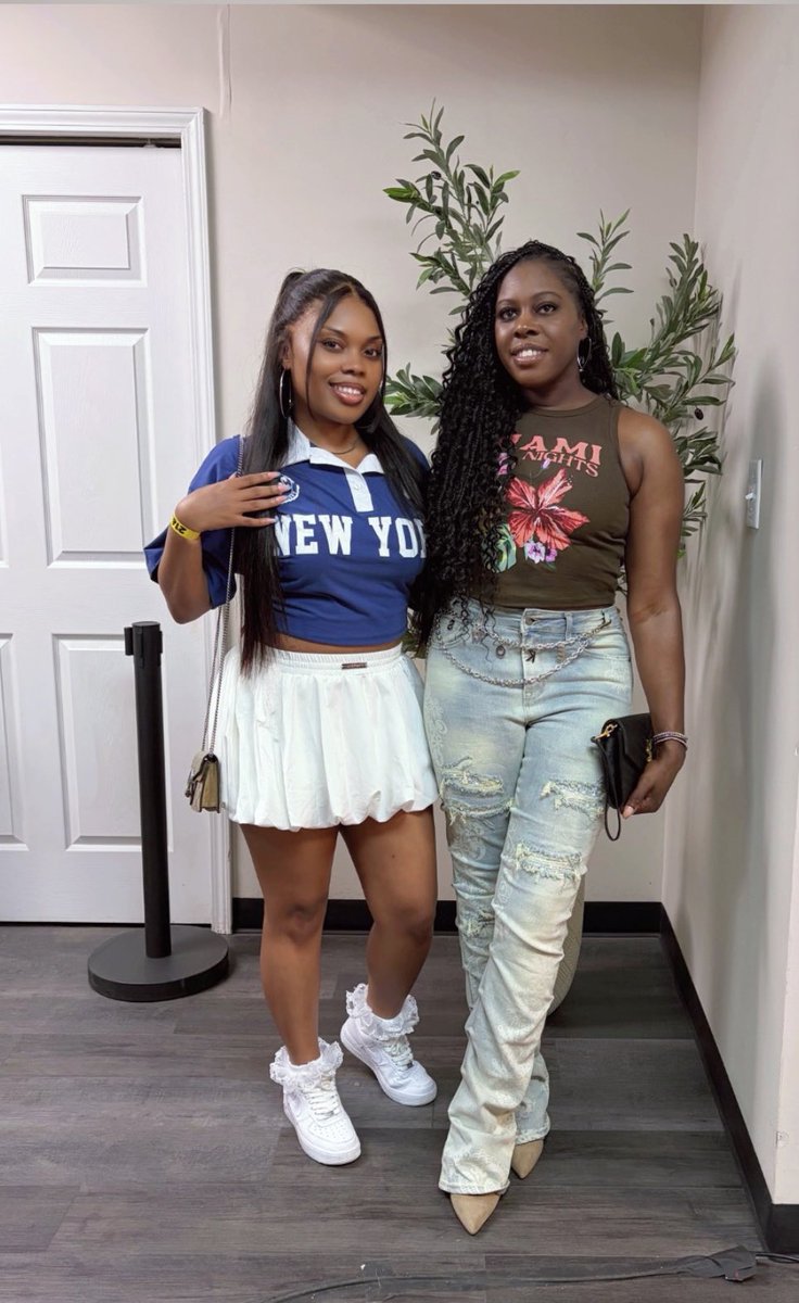 BIG BAG JAZ 💰 tweet media