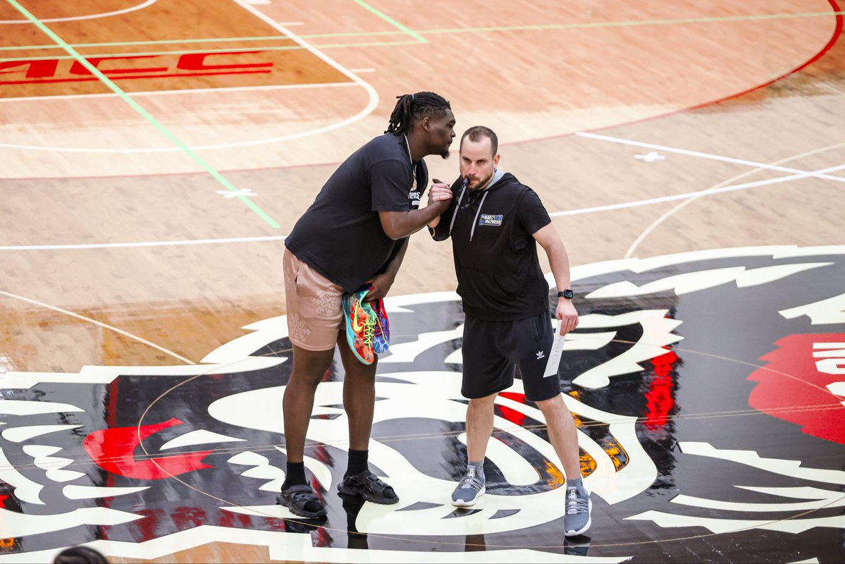 Brandon Chambers tweet media