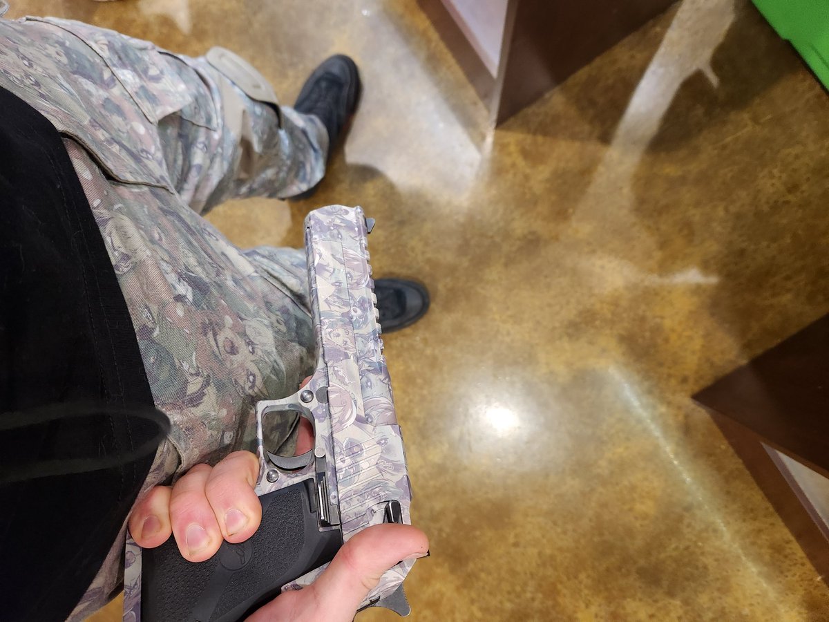 starvin_acp tweet media