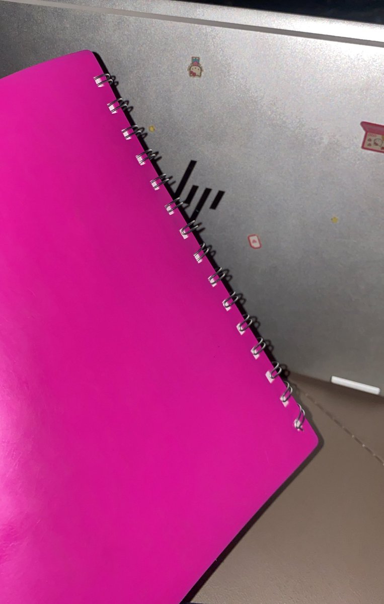 stella.✧📊 tweet media