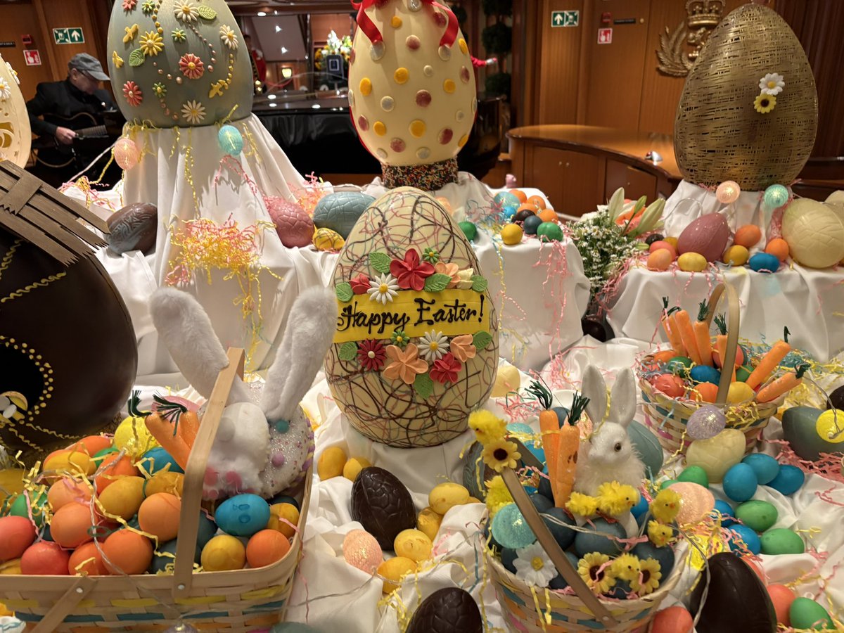 N&H Week tweet media