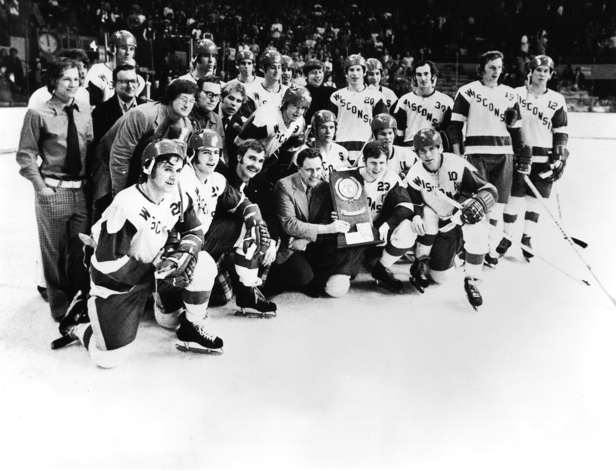 Wisconsin Hockey tweet media