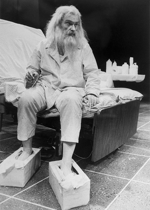 50YearsAgoLive's tweet photo. Eccentric billionaire Howard Hughes dies aboard a Learjet on the way to his native Houston, Texas. He was 70. 

Hughes has not been seen in public since 1961, and since 1966 he has been living in the Desert Inn in Las Vegas, Nevada, and almost never leaving. 

Due to his constant seclusion, he is unrecognizable in death: his hair, beard, and fingernails are long, and he weighs only 90 pounds (41kg), despite being 6’4” (193cm). He is covered in bedsores and his arms are covered in track marks from injecting himself with codeine constantly. The hospital has to use fingerprints to be sure that it is, indeed, Hughes.
