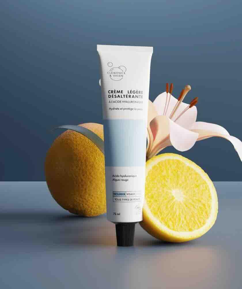 officinaparis's tweet image. Hydratation légère, peau repulpée 💧
La crème désaltérante Clémence &amp;amp; Vivien hydrate, apaise et protège sans fini gras
🌿 Acide hyaluronique + aloe vera + algue rouge
👉 officina-paris.fr/fr/clemence-vi…
#soinvisage #hydratation #acidehyaluronique #cleanbeauty #cosmetiquebio #officinaparis
