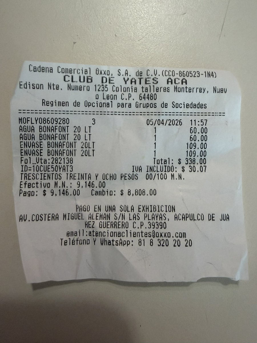 anackingm's tweet photo. @BonafontMexico la opción que da la tienda es comprar nuevos garrafones. Esto es un sin sentido, se pierde mucho económicamente y también en el objetivo de utilizar menos plástico. Que se puede hacer o mejor cambiar de marca? https://t.co/nS9oQpuXPo