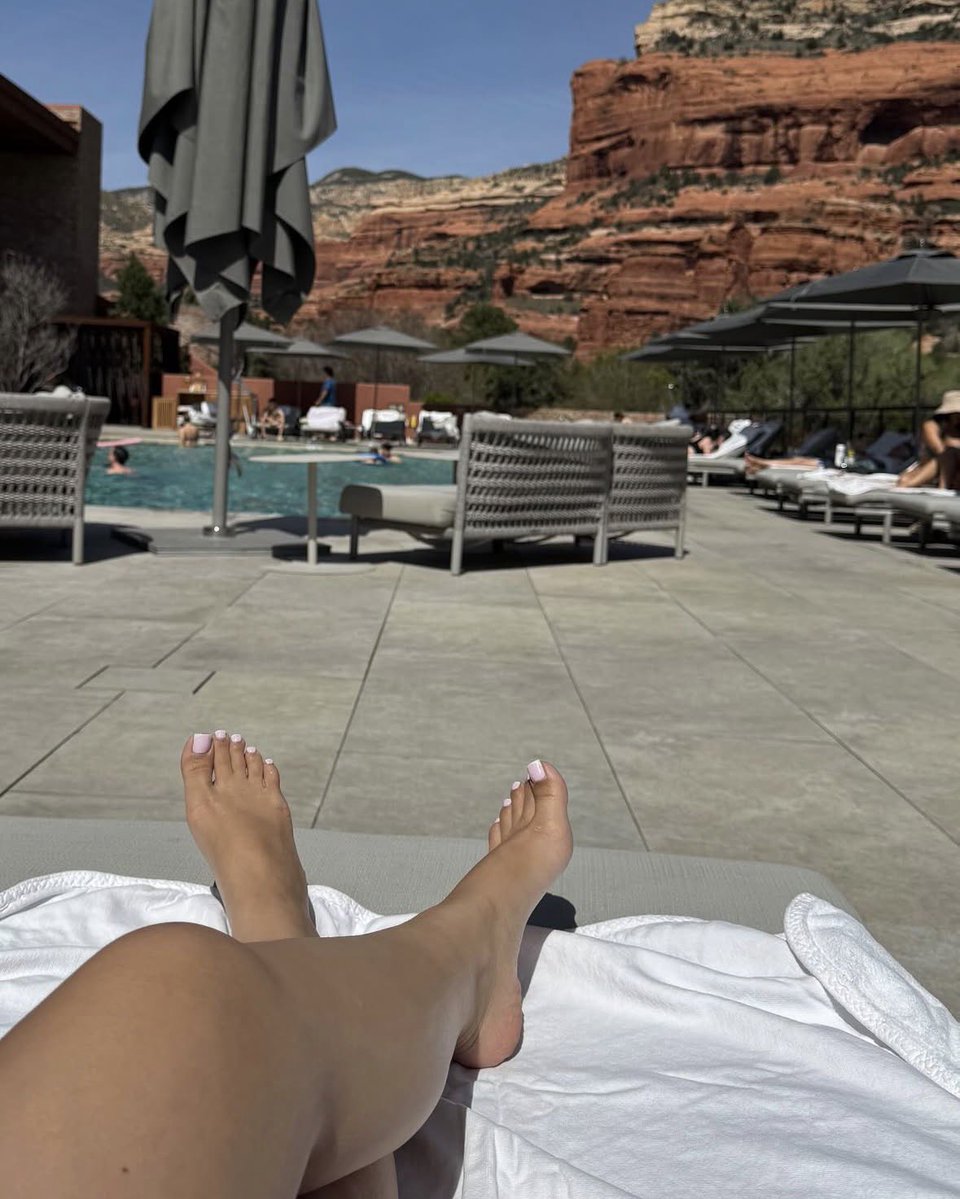 Selma 🍓 tweet media