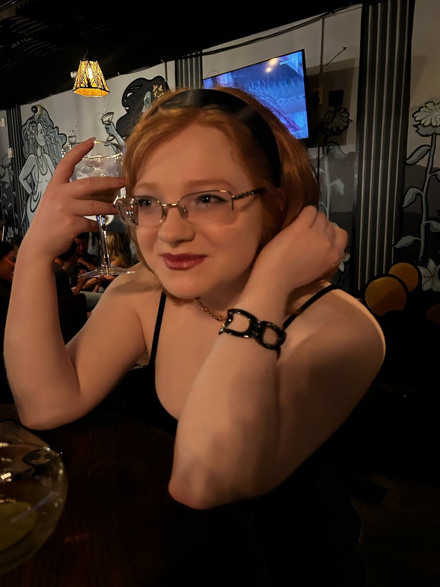 avery / arsène ✡︎ tweet media