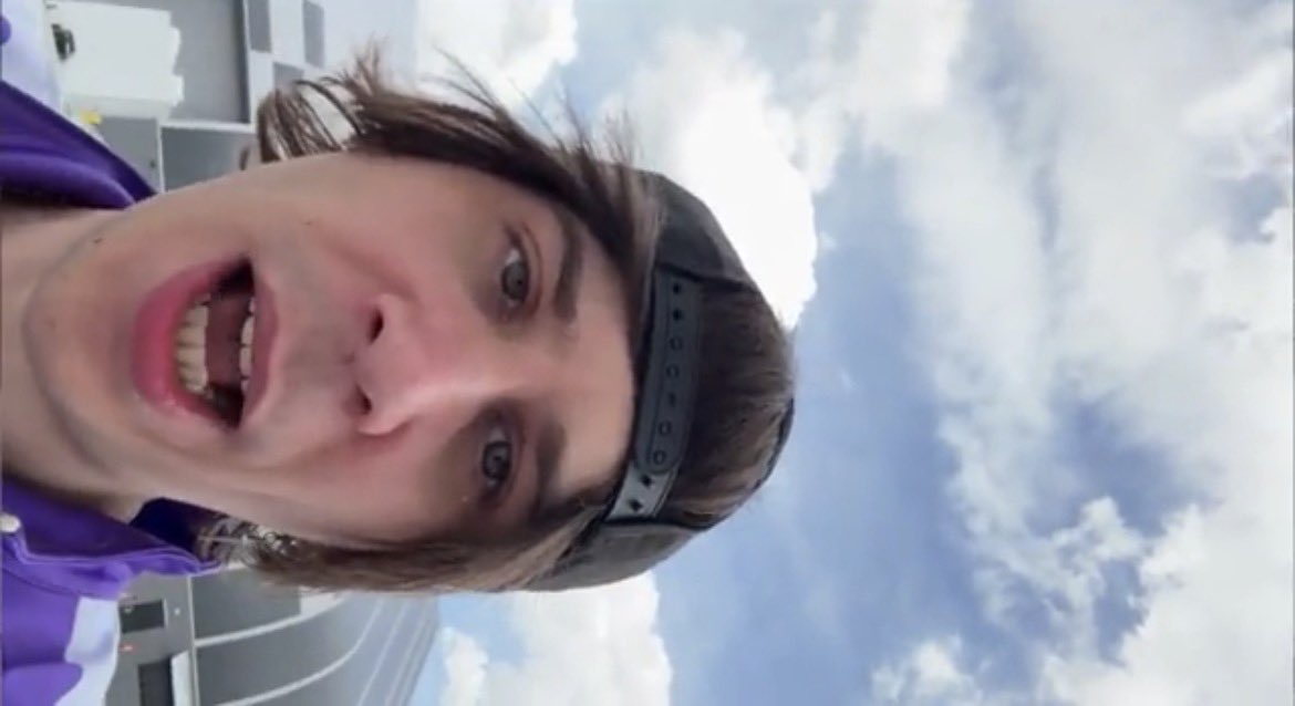 kzxcoffee's tweet photo. rubius no ganó el lugar 1 pero yo gané estas capturas https://t.co/0fpPlLIkbQ
