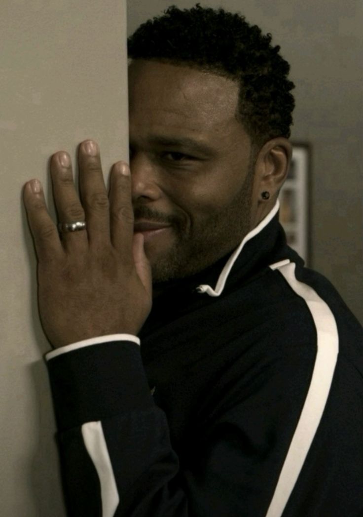 FBI_BROWN tweet media