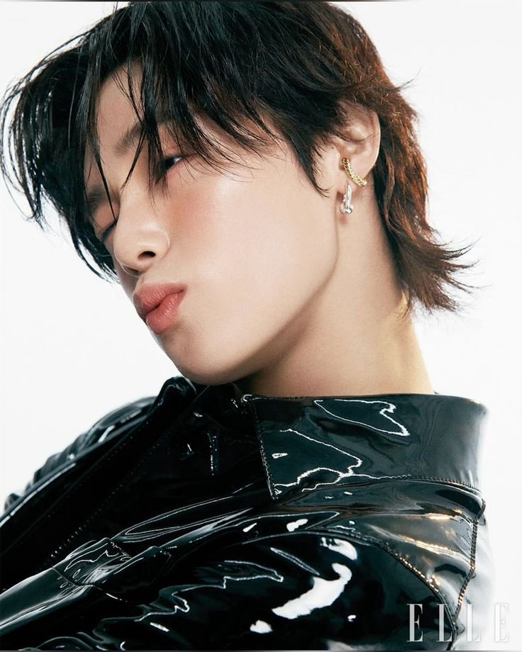 mira ⁹ঌ tweet media