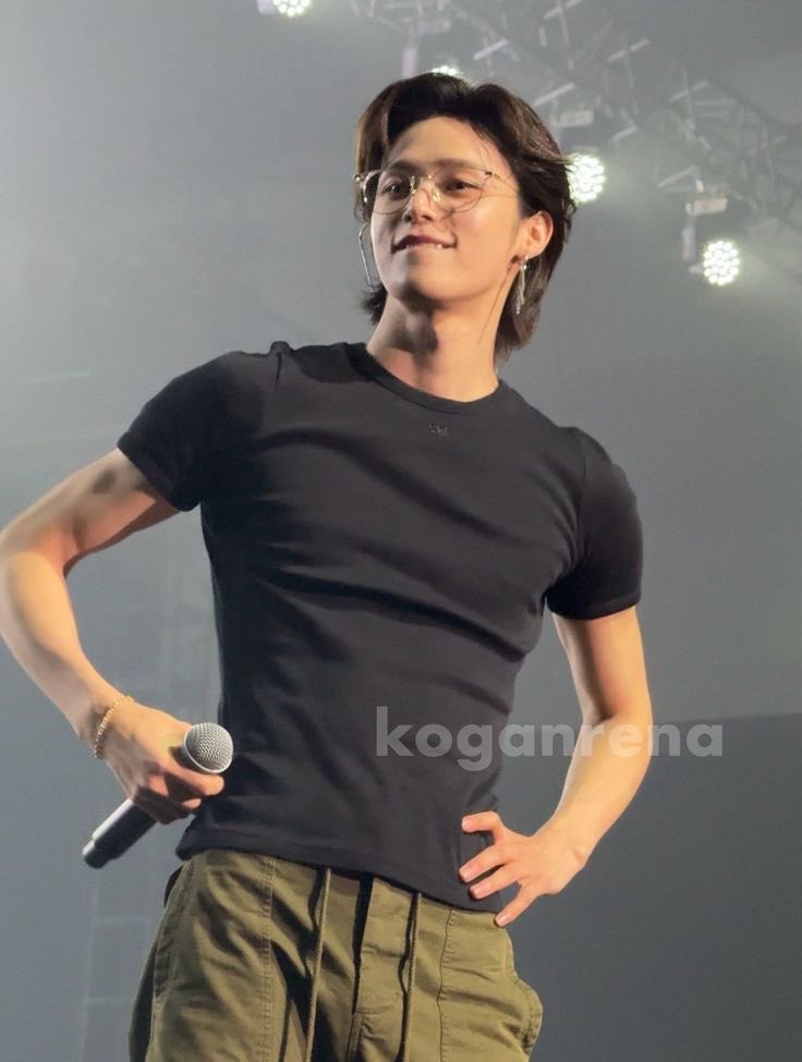 mira ⁹ঌ tweet media