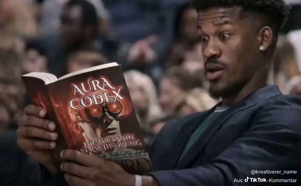 CommieSky tweet media